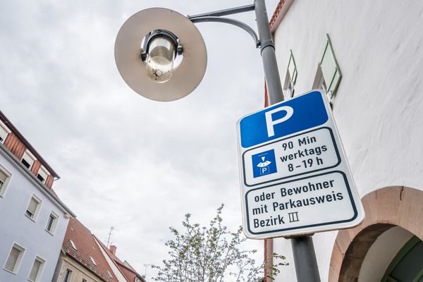 Krumm gibt Überblick über Rechtsprechung "Rund ums Parken" im Jahr 2023